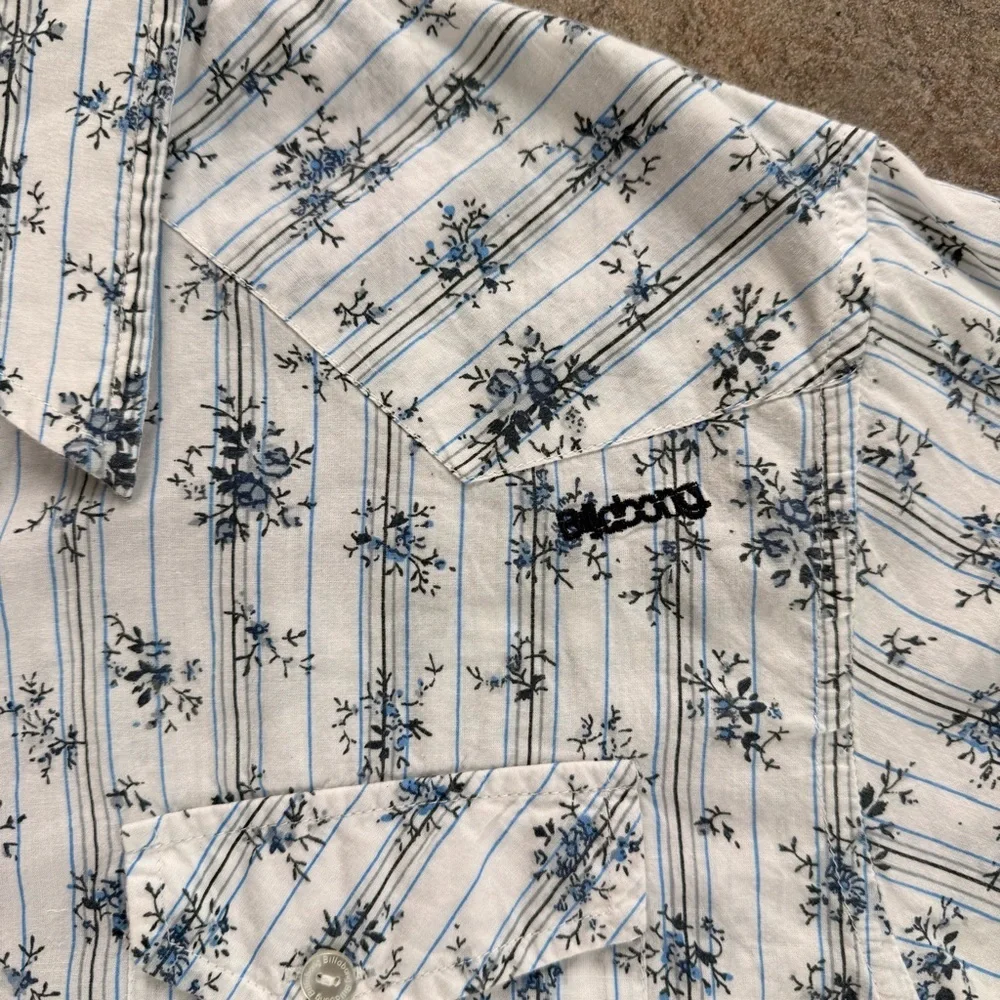 Billabong White and Blue Floral Button Down Shirt 100% Cotton Size Large